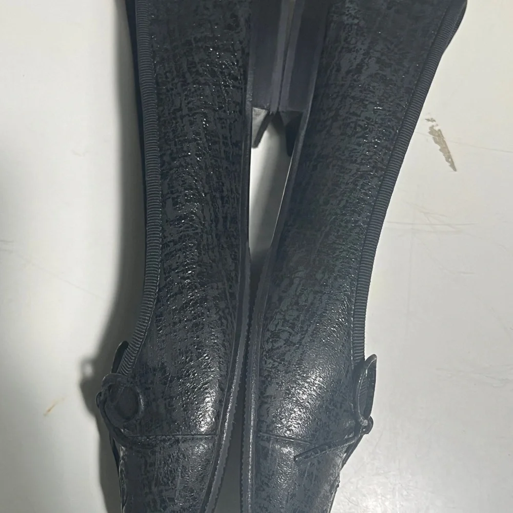 CHANEL Textured Black Loafers